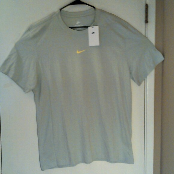 NEW NIKE SPORTSWEAR "Revolution of AIR Tee" MEN'S SILVER T-SHIRT XL IH5067-034 - Picture 10 of 10